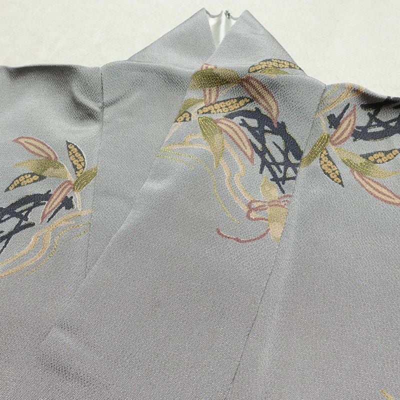 小紋 縮緬 正絹 古典柄 袷仕立て 身丈153.5cm 裄丈63cm リサイクル着物 着物 金彩 グレー_画像13