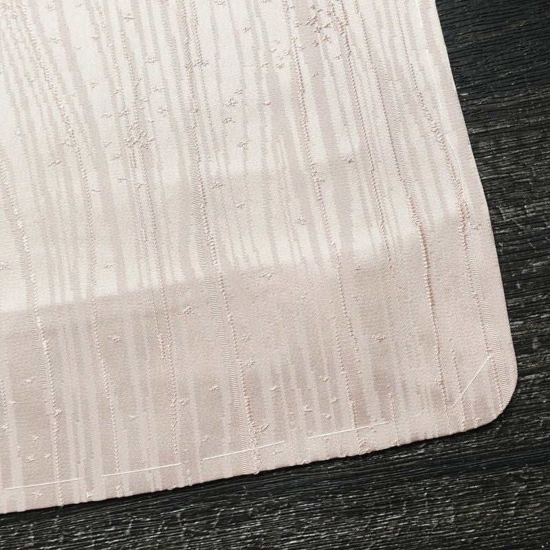 単衣 色無地 美品 しつけ糸付き 一つ紋付き 正絹 縞柄・線柄 単衣仕立て 身丈163cm 裄丈63cm リサイクル着物 着物 お茶会 ピンク_画像15