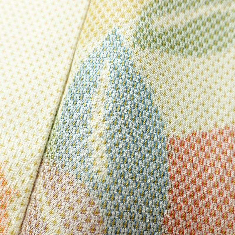 単衣 紬 良品 しつけ糸付き 正絹 木の葉・植物柄 単衣仕立て 身丈156cm 裄丈64cm リサイクル着物 着物 紬地 紬着物 クリーム_画像8