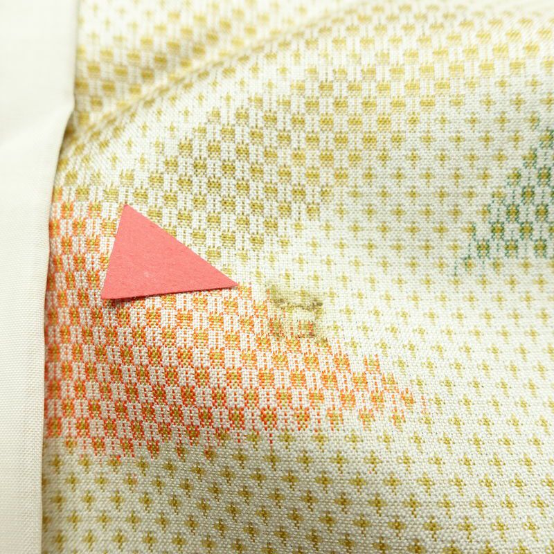 単衣 紬 良品 しつけ糸付き 正絹 木の葉・植物柄 単衣仕立て 身丈156cm 裄丈64cm リサイクル着物 着物 紬地 紬着物 クリーム_画像19