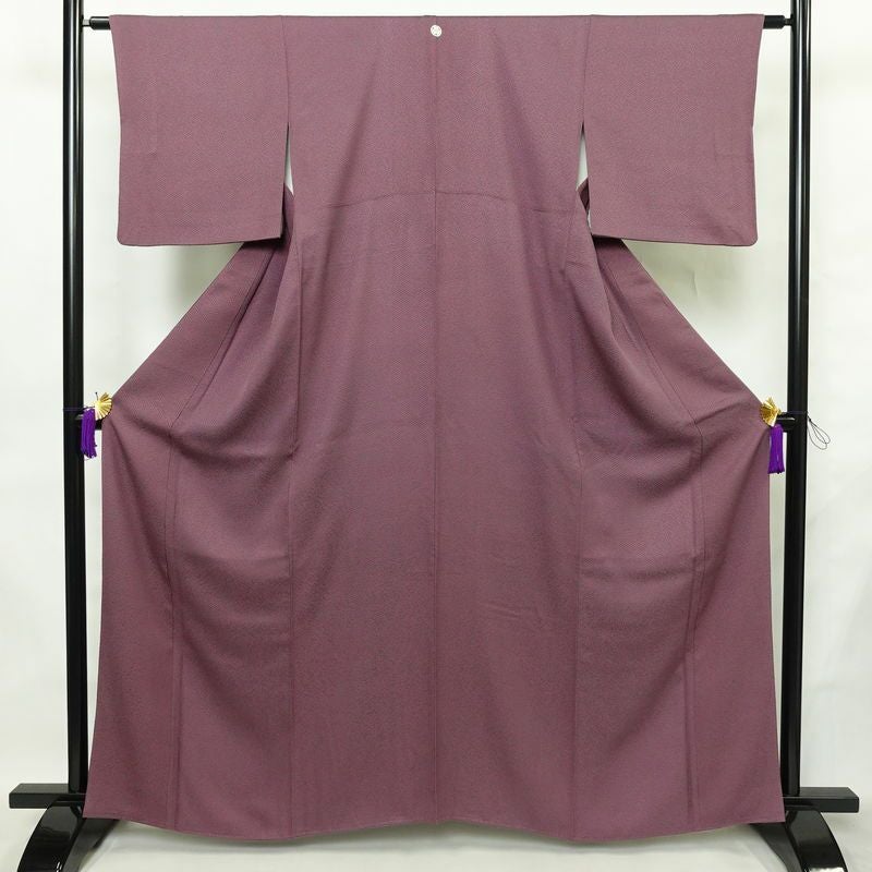 色無地 落款入り 一つ紋付き 正絹 古典柄 袷仕立て 身丈161.5cm 裄丈62cm リサイクル着物 着物 お茶会 フォーマル 紫・藤色_画像1