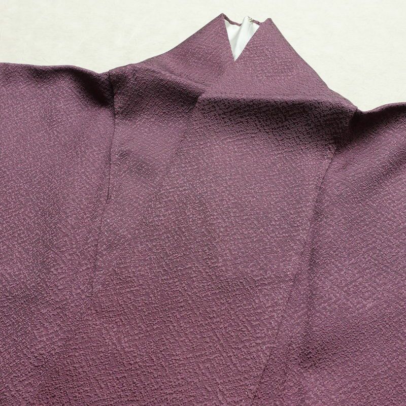 色無地 落款入り 一つ紋付き 正絹 古典柄 袷仕立て 身丈161.5cm 裄丈62cm リサイクル着物 着物 お茶会 フォーマル 紫・藤色_画像17