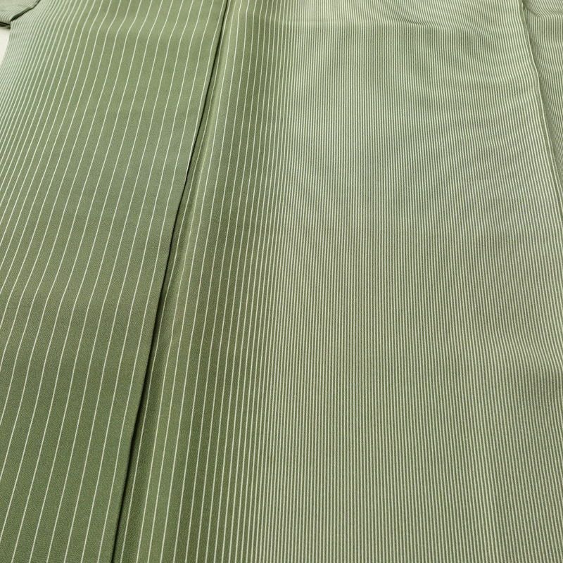 小紋 正絹 縞柄・線柄 袷仕立て 身丈160cm 裄丈67cm リサイクル着物 着物 モダン 緑・うぐいす色_画像5