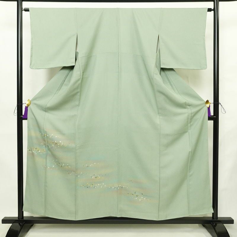 色留袖 美品 しつけ糸付き 正絹 その他の柄 袷仕立て 身丈156cm 裄丈63cm リサイクル着物 着物 金糸 フォーマル 緑・うぐいす色_画像1