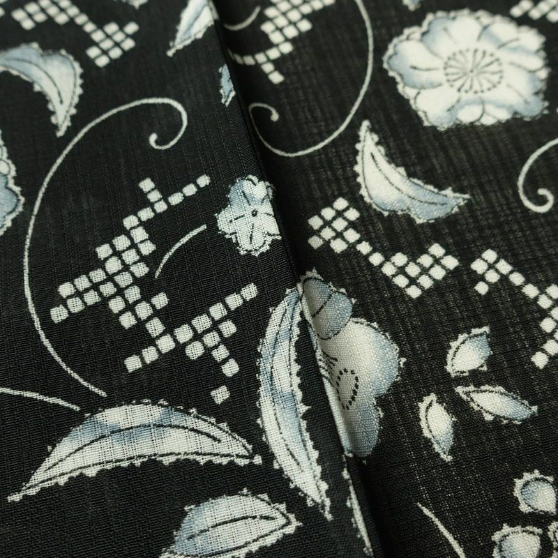 盛夏 小紋 美品 ポリエステル 花柄 単衣仕立て 身丈161.5cm 裄丈65cm リサイクル着物 着物 黒_画像10