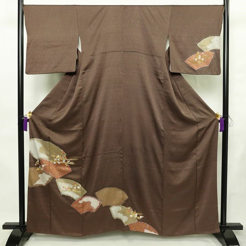 訪問着 絞り 綸子 正絹 古典柄 袷仕立て 身丈160cm 裄丈68cm リサイクル着物 着物 刺繍 箔 共八掛 金彩 卒業式 七五三 お宮参り フォーマル 扇面 茶_画像1