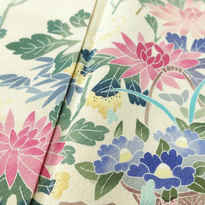 付け下げ 良品 縮緬 正絹 花柄 袷仕立て 身丈157cm 裄丈64.5cm リサイクル着物 着物 入学式 卒業式 七五三 お宮参り フォーマル 上品 クリーム_画像7