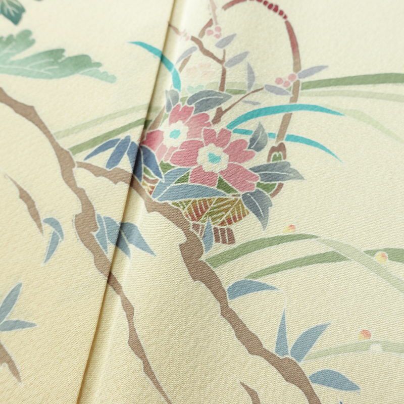 付け下げ 良品 縮緬 正絹 花柄 袷仕立て 身丈157cm 裄丈64.5cm リサイクル着物 着物 入学式 卒業式 七五三 お宮参り フォーマル 上品 クリーム_画像12