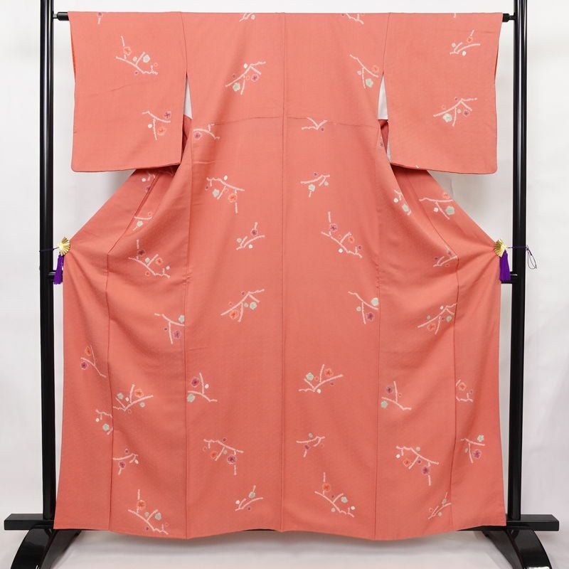 小紋 良品 綸子 絞り 飛び柄 正絹 木の葉・植物柄 袷仕立て 身丈161cm 裄丈64cm リサイクル着物 着物 ピンク_画像1