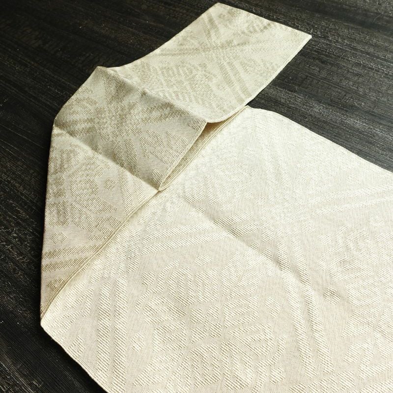 名古屋帯 全通柄 良品 つづれ織り 正絹 古典柄 松葉仕立て なごや帯 リサイクル帯 帯 白_画像14