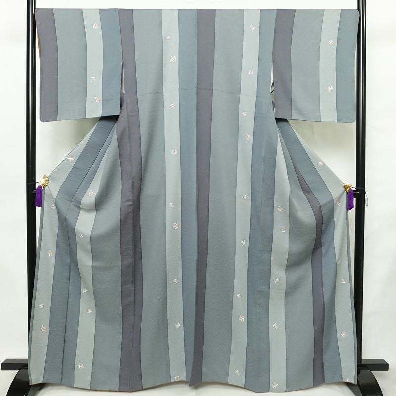 小紋 正絹 縞柄・線柄 袷仕立て 身丈164.5cm 裄丈68cm リサイクル着物 着物 モダン 青・紺_画像1