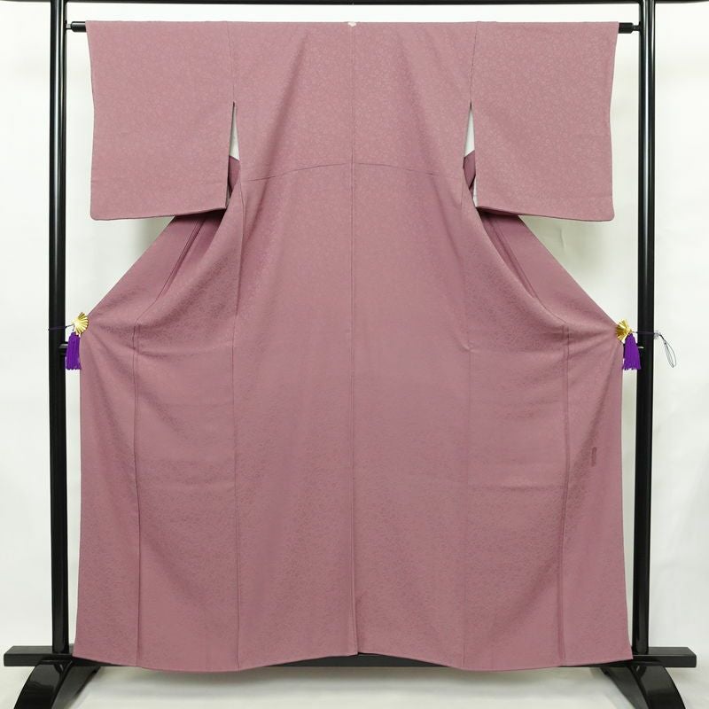 色無地 堅牢草木重ね染 落款入り 一つ紋付き 正絹 木の葉・植物柄 袷仕立て 身丈158.5cm 裄丈63.5cm リサイクル着物 着物 入学式 卒業式 お茶会 お宮参り フォーマル 紫・藤色_画像1