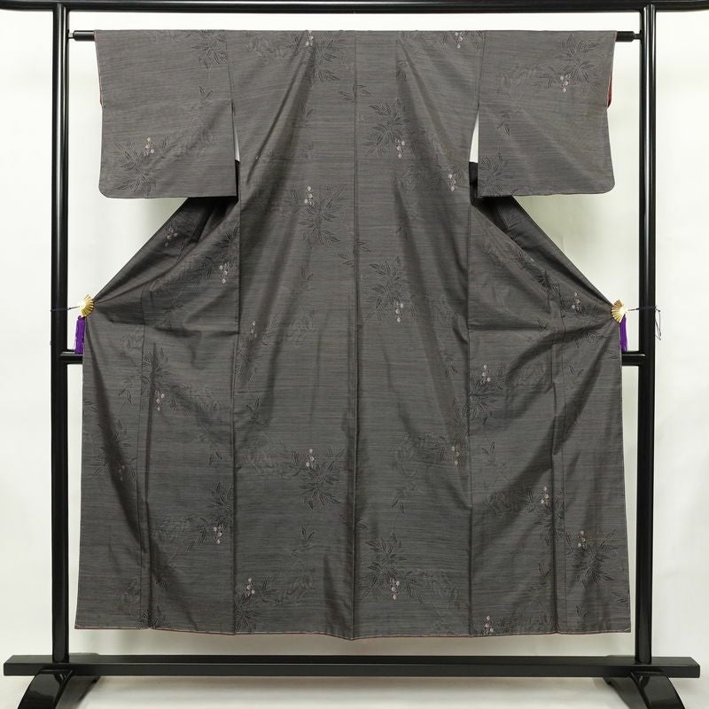 大島紬 しつけ糸付き 正絹 木の葉・植物柄 袷仕立て 身丈151.5cm 裄丈61.5cm リサイクル着物 着物 茶_画像1