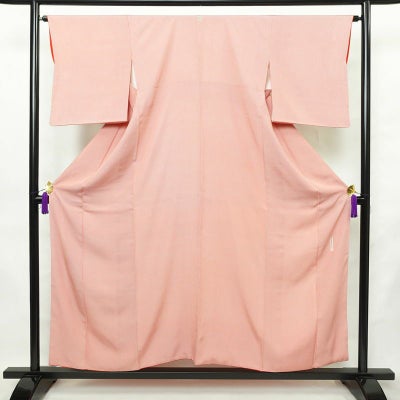 小紋 一つ紋付き 正絹 縞柄・線柄 万筋 落款入り 袷仕立て 身丈155cm 裄丈63.5cm リサイクル着物 着物 シンプル ピンク