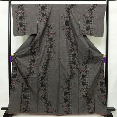 大島紬 美品 証紙なし しつけ糸付き 正絹 花柄 袷仕立て 身丈166.5cm 裄丈68cm リサイクル着物 着物 茶