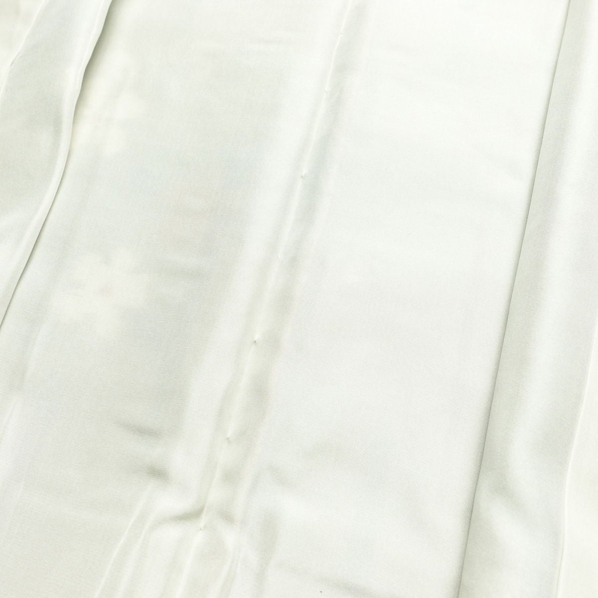 紬 良品 しつけ糸付き 正絹 花柄 袷仕立て 身丈153.5cm 裄丈63.5cm リサイクル着物 着物 緑・うぐいす色_画像19