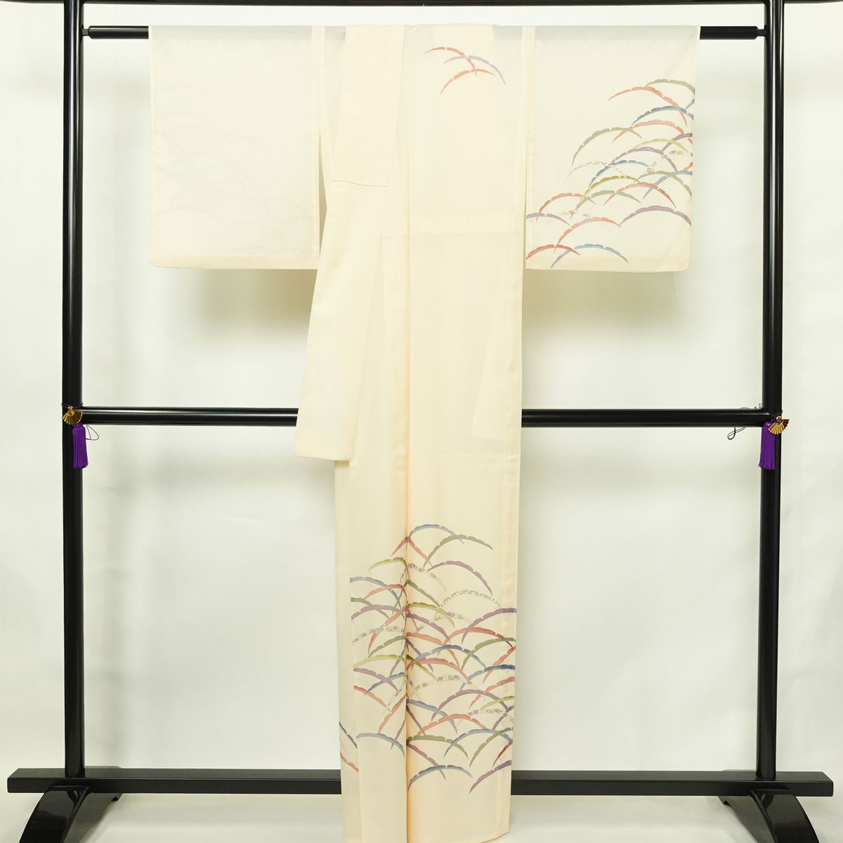 盛夏 付下 絽 良品 夏用 ポリエステル 木の葉・植物柄 単衣仕立て 身丈161.5cm 裄丈66cm リサイクル着物 着物 銀彩 フォーマル ピンク_画像2