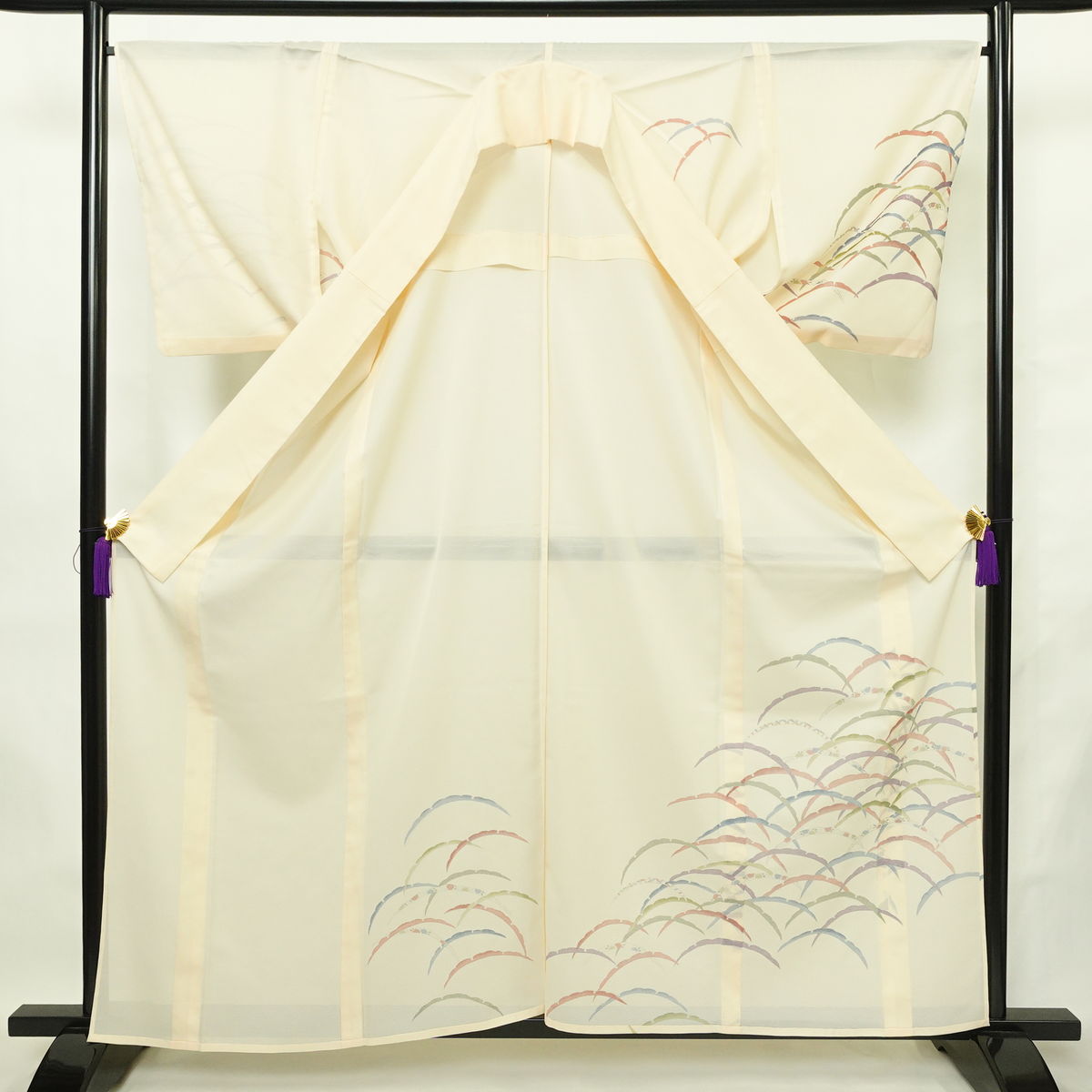 盛夏 付下 絽 良品 夏用 ポリエステル 木の葉・植物柄 単衣仕立て 身丈161.5cm 裄丈66cm リサイクル着物 着物 銀彩 フォーマル ピンク_画像3