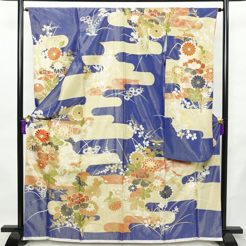振袖 良品 しつけ糸付き 金駒刺繍 正絹 花柄 袷仕立て 身丈165.5cm 裄丈64cm リサイクル着物 着物 刺繍 箔 金彩 金通し 未使用品 成人式 二十歳 二十歳の集い フォーマル 青・紺_画像1