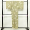 盛夏 紬 夏用 バチ衿仕立て 正絹 花柄 単衣仕立て 身丈153cm 裄丈62cm リサイクル着物 着物 黄・黄土色_画像2
