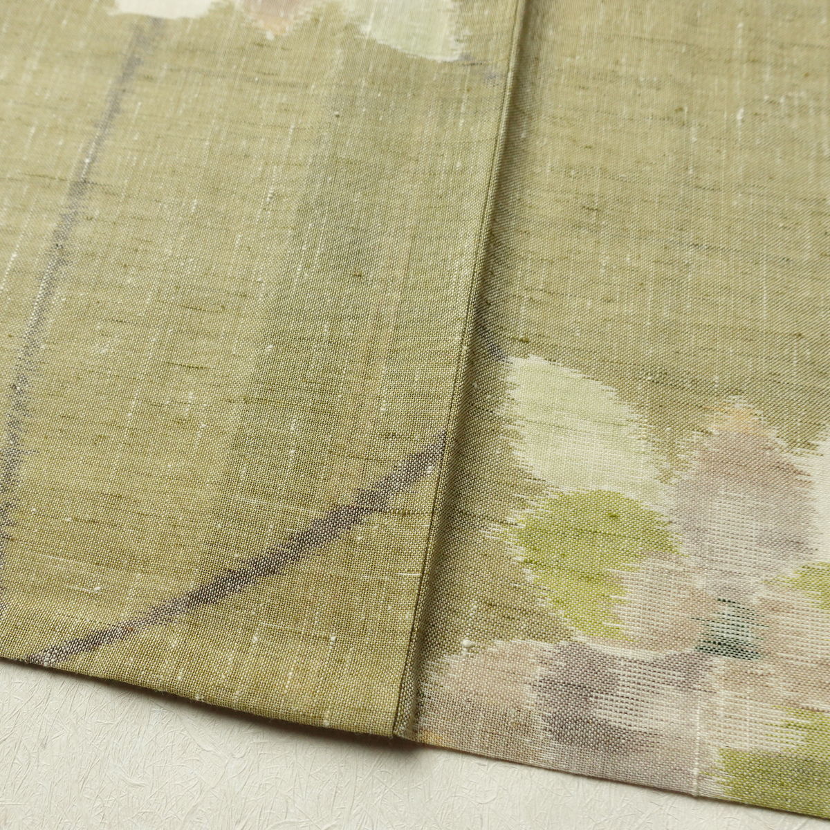 盛夏 紬 夏用 バチ衿仕立て 正絹 花柄 単衣仕立て 身丈153cm 裄丈62cm リサイクル着物 着物 黄・黄土色_画像12