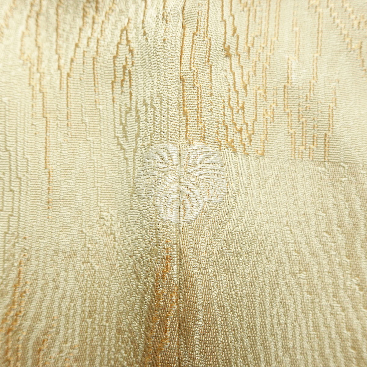 小紋 良品 一つ紋付き 正絹 幾何学柄・抽象柄 袷仕立て 身丈154cm 裄丈65cm リサイクル着物 着物 ベージュ_画像14