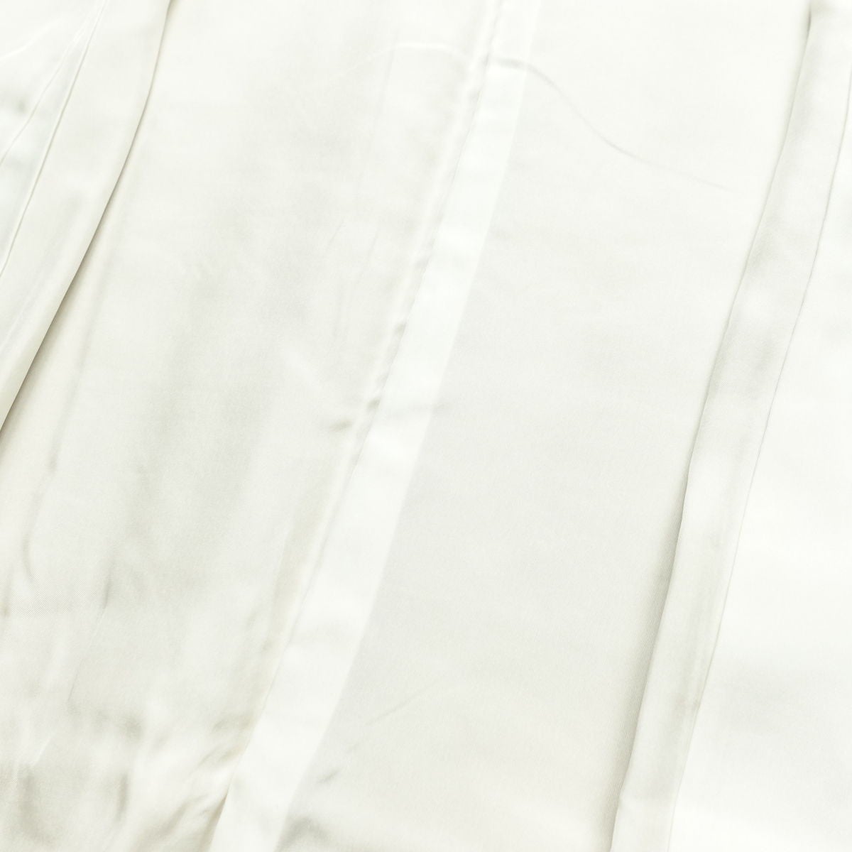 小紋 良品 一つ紋付き 正絹 幾何学柄・抽象柄 袷仕立て 身丈154cm 裄丈65cm リサイクル着物 着物 ベージュ_画像19