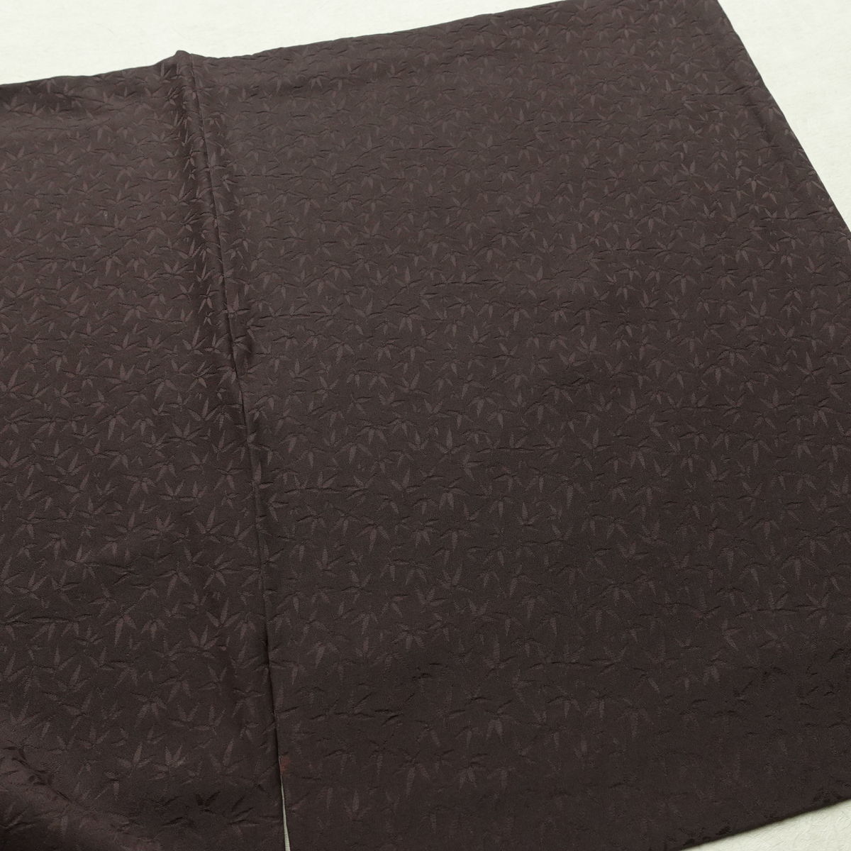 色無地 一つ紋付き 正絹 木の葉・植物柄 袷仕立て 身丈147cm 裄丈60.5cm リサイクル着物 着物 お茶会 フォーマル 茶_画像13