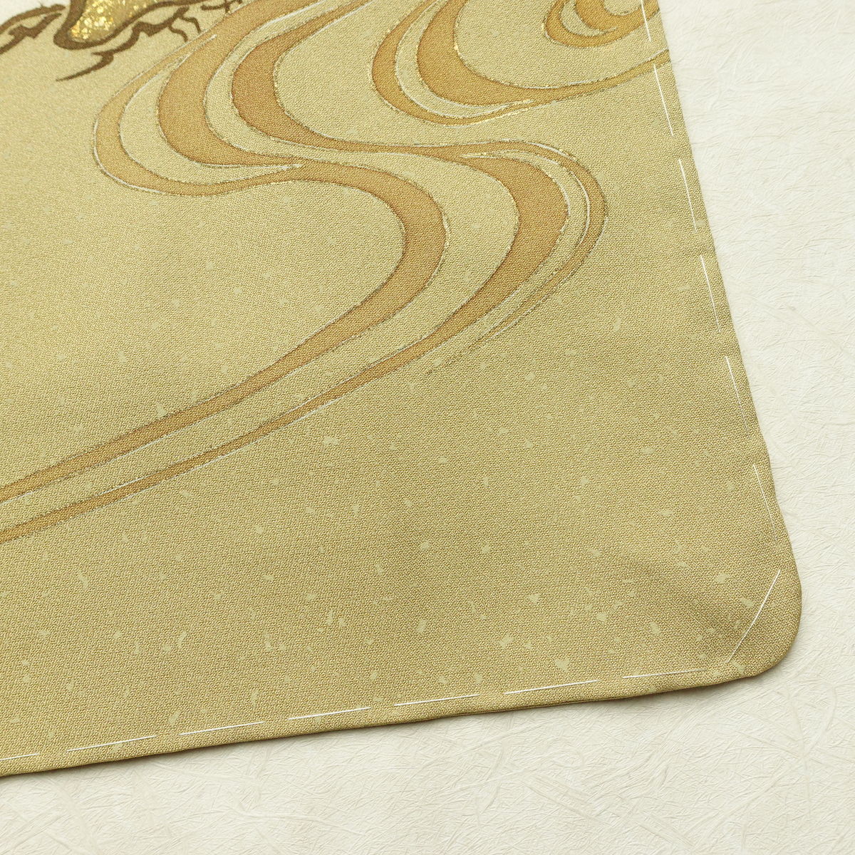 訪問着 良品 しつけ糸付き 一つ紋付き 正絹 木の葉・植物柄 袷仕立て 身丈160cm 裄丈63cm リサイクル着物 着物 刺繍 箔 共八掛 入学式 卒業式 七五三 お宮参り フォーマル 松 ベージュ_画像18