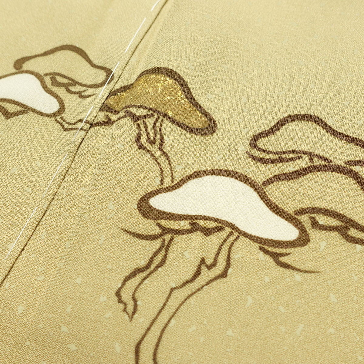 訪問着 良品 しつけ糸付き 一つ紋付き 正絹 木の葉・植物柄 袷仕立て 身丈160cm 裄丈63cm リサイクル着物 着物 刺繍 箔 共八掛 入学式 卒業式 七五三 お宮参り フォーマル 松 ベージュ_画像20