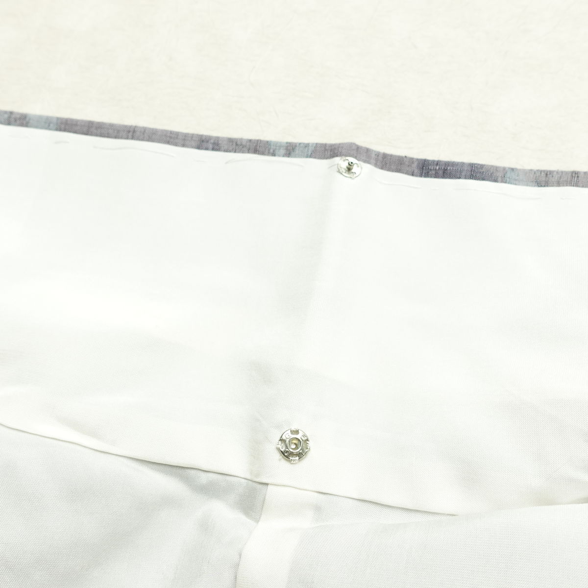 紬 良品 正絹 花柄 袷仕立て 身丈159cm 裄丈64.5cm リサイクル着物 着物 紫・藤色_画像18