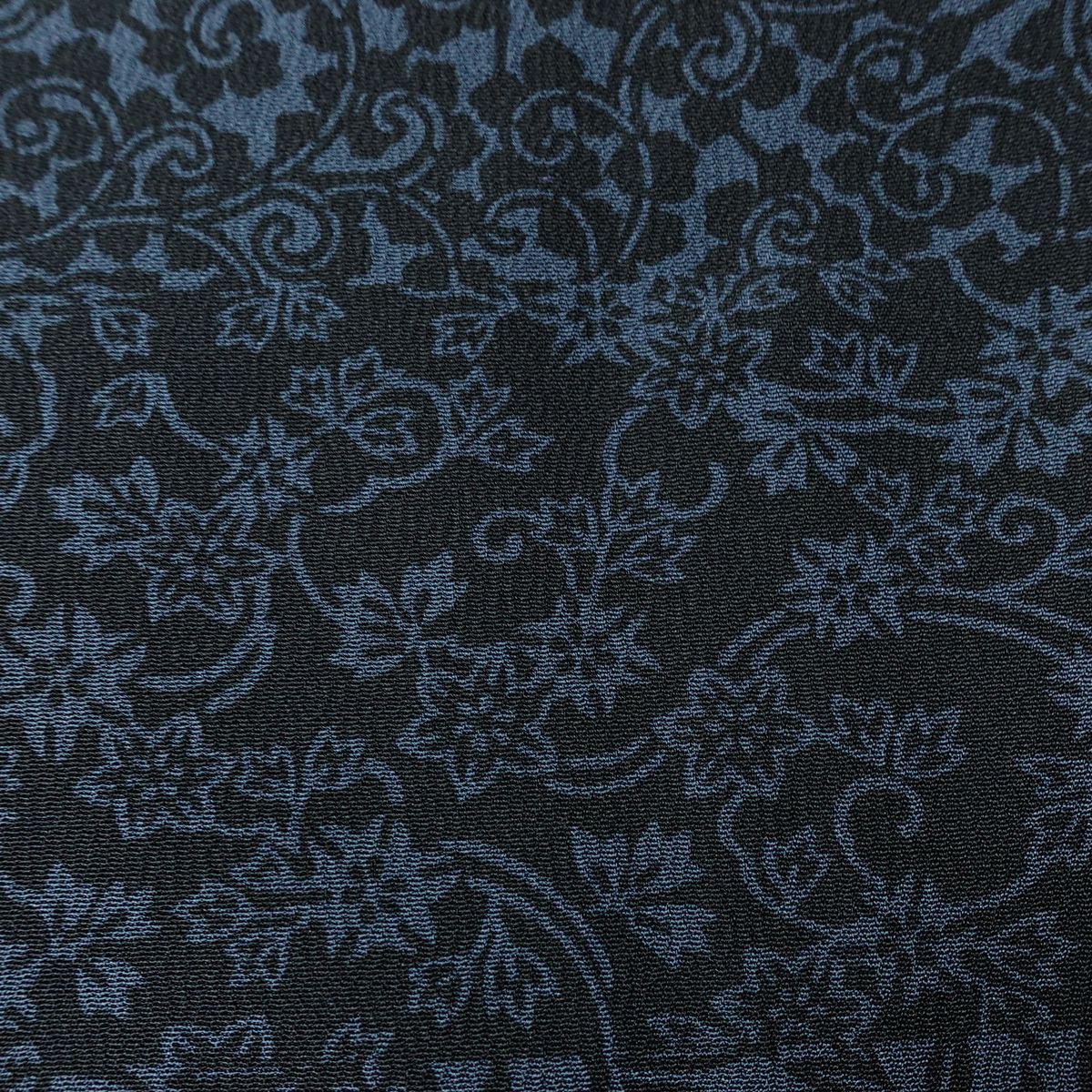 小紋 良品 しつけ糸付き 縮緬 総柄 正絹 木の葉・植物柄 袷仕立て 身丈156cm 裄丈63.5cm リサイクル着物 着物 青・紺_画像9