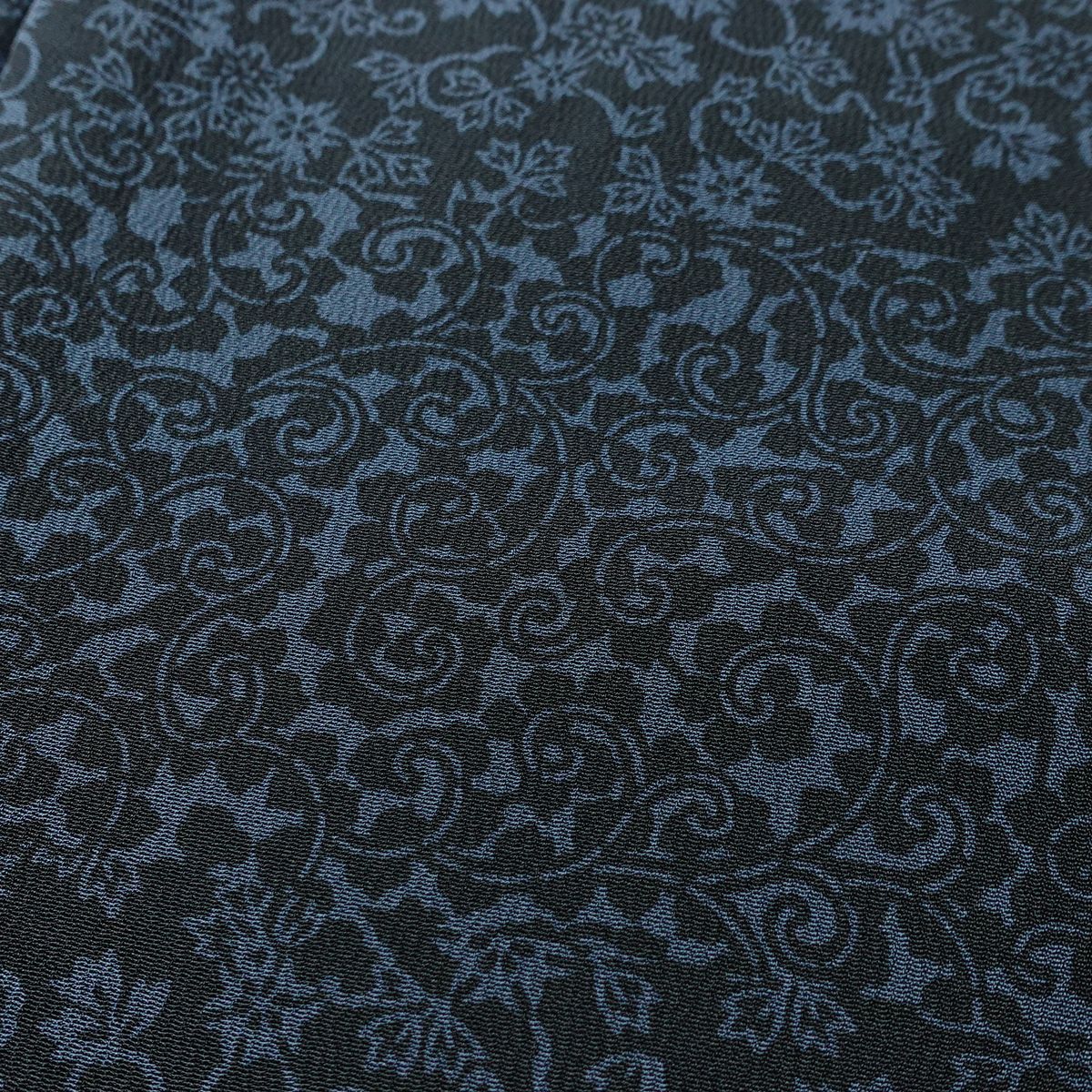 小紋 良品 しつけ糸付き 縮緬 総柄 正絹 木の葉・植物柄 袷仕立て 身丈156cm 裄丈63.5cm リサイクル着物 着物 青・紺_画像10