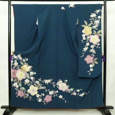 振袖 良品 縮緬 金駒刺繍 正絹 花柄 袷仕立て 身丈158cm 裄丈65cm リサイクル着物 着物 箔 金彩 成人式 二十歳 二十歳の集い フォーマル 菊 桜 青・紺