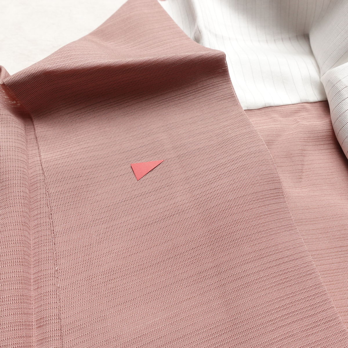 盛夏 色無地 正絹 無地 単衣仕立て 身丈158.5cm 裄丈63.5cm リサイクル着物 夏用 着物 フォーマル ピンク_画像16