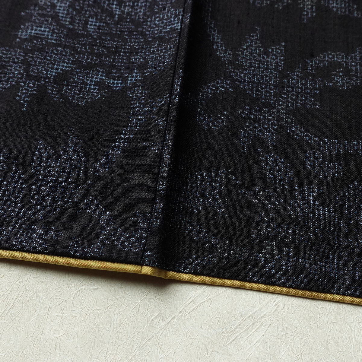 紬 良品 正絹 木の葉・植物柄 袷仕立て 身丈160.5cm 裄丈66cm リサイクル着物 着物 青・紺_画像13