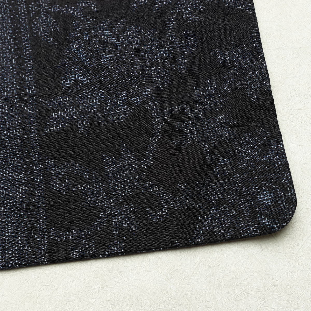 紬 良品 正絹 木の葉・植物柄 袷仕立て 身丈160.5cm 裄丈66cm リサイクル着物 着物 青・紺_画像16