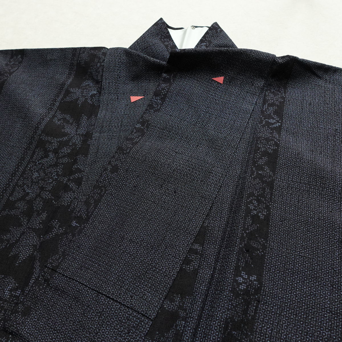 紬 良品 正絹 木の葉・植物柄 袷仕立て 身丈160.5cm 裄丈66cm リサイクル着物 着物 青・紺_画像17