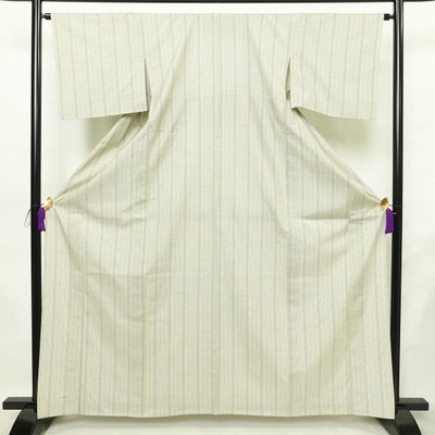 単衣 紬 美品 バチ衿仕立て 正絹 縞柄・線柄 単衣仕立て 身丈163.5cm 裄丈65cm リサイクル着物 着物 洒落 クリーム