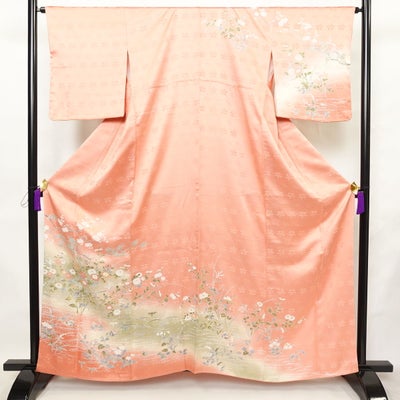 訪問着 美品 しつけ糸付き 綸子 正絹 花柄 袷仕立て 身丈160.5cm 裄丈64.5cm リサイクル着物 着物 入学式 卒業式 結婚式 七五三 お宮参り フォーマル ピンク