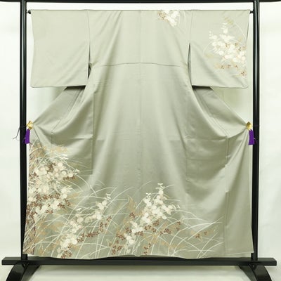 訪問着 金駒刺繍 一つ紋付き 正絹 袷仕立て 身丈155cm 裄丈65.5cm リサイクル着物 着物 共八掛 金彩 入学式 卒業式 七五三 お宮参り フォーマル 上品 菊 緑・うぐいす色