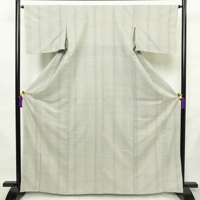 単衣 紬 バチ衿仕立て 正絹 縞柄・線柄 単衣仕立て 身丈164.5cm 裄丈64.5cm 八掛付き リサイクル着物 着物 シンプル グレー