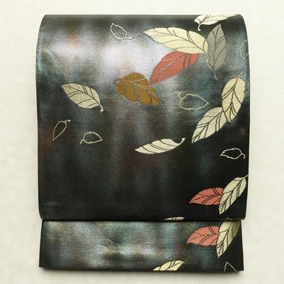 袋帯 六通柄 フォーマル用 正絹 木の葉・植物柄 リサイクル帯 帯 引箔 入学式 卒業式 七五三 お宮参り 緑・うぐいす色