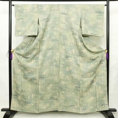 単衣 小紋 正絹 木の葉・植物柄 単衣仕立て 身丈161.5cm 裄丈65cm リサイクル着物 着物 緑・うぐいす色