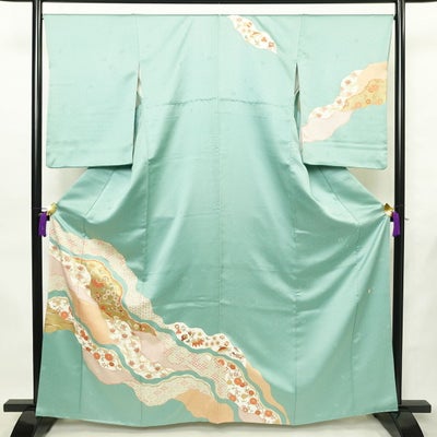 訪問着 良品 落款入り 綸子 正絹 古典柄 袷仕立て 身丈163.5cm 裄丈66.5cm リサイクル着物 着物 刺繍 箔 金彩 入学式 卒業式 七五三 お宮参り フォーマル 菊 緑・うぐいす色