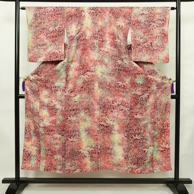 小紋 しつけ糸付き 総絞り 総柄 正絹 木の葉・植物柄 袷仕立て 身丈150.5cm 裄丈64.5cm リサイクル着物 着物 菊 赤・朱