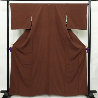 小紋 人間国宝 中村勇二郎 良品 落款入り 縮緬 一つ紋付き 正絹 花柄 袷仕立て 身丈163cm 裄丈66.5cm リサイクル着物 着物 菊 茶