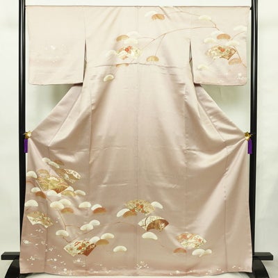 訪問着 良品 金駒刺繍 綸子 正絹 古典柄 袷仕立て 身丈168cm 裄丈66.5cm リサイクル着物 着物 箔 共八掛 金彩 入学式 卒業式 結婚式 七五三 お宮参り フォーマル 扇面 松 菊 ピンク