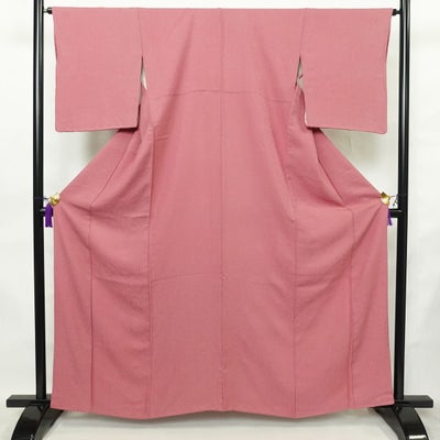 色無地 正絹 幾何学柄・抽象柄 袷仕立て 身丈162.5cm 裄丈64cm リサイクル着物 着物 ピンク