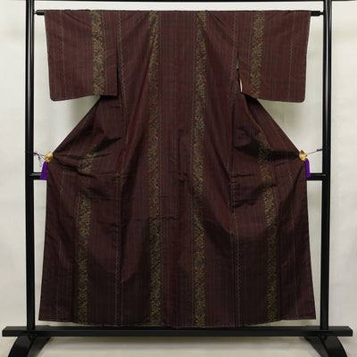 紬 しつけ糸付き 正絹 木の葉・植物柄 袷仕立て 身丈156.5cm 裄丈62.5cm リサイクル着物 着物 茶